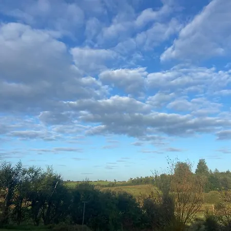 On Shannon Cleaheen Self Catering Holiday home